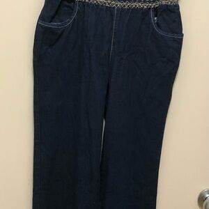 Women’s casual tube top jumpsuit with Side zipper.